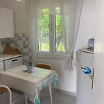 Id148domuskova Apartman *