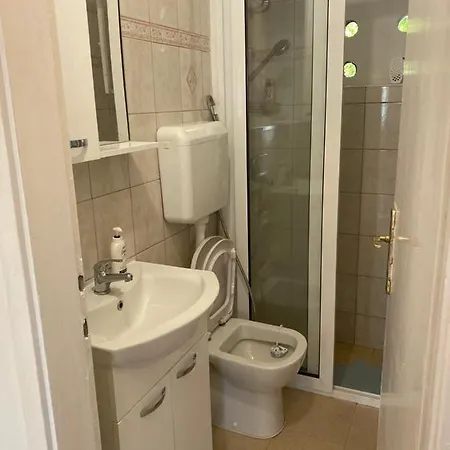 Domuskova Apartament Podstrana