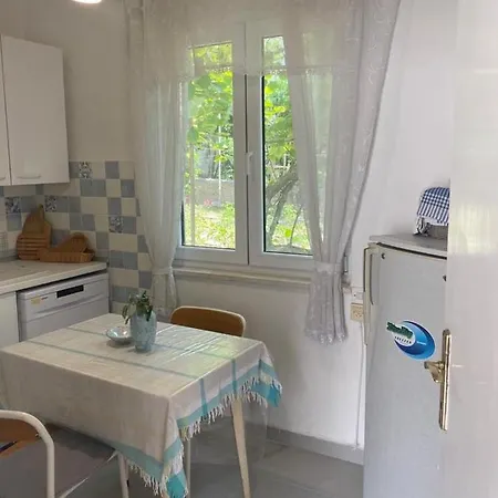 Id148domuskova Apartment *